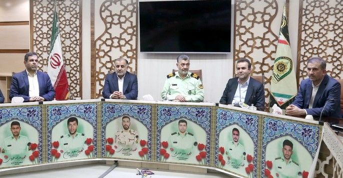 دیدار مدیر عامل سازمان آب و برق خوزستان با فرمانده نیروی انتظامی استان