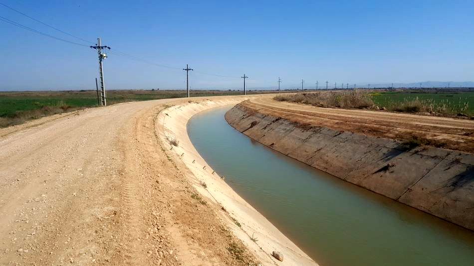 عملیات تسطیح، رگلاژ و علف چینی باند کانال شبکه های آبیاری شعیبیه و دیمچه پایان یافت