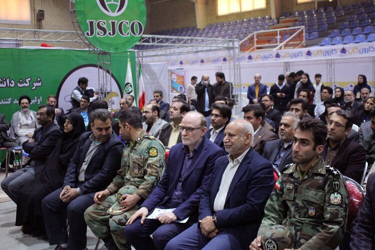 دومین جشنواره و مسابقات فناوری های نوین صنعت آب و برق در اهواز آغاز به کار کرد