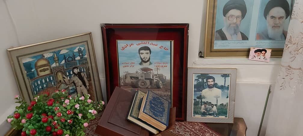 دیدار مدیرعامل سد و نیروگاه کارون ۳ با خانواده‌های شهدا