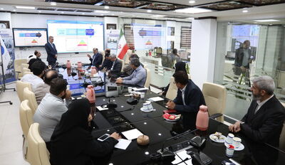بازدید رییس ستاد ملی روایت پیشرفت نهاد ریاست جمهوری از رصدخانه آب و انرژی سازمان آب و برق خوزستان