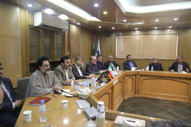 نشست مدیرعامل سازمان آب و برق خوزستان با معاونان، مشاوران، مدیریت های مستقل و مدیران عامل شرکت های طرف قرارداد با سازمان