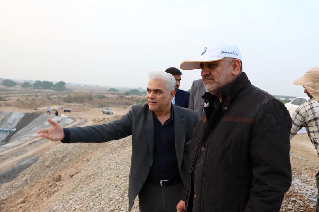بازدید مدیرعامل سازمان آب و برق خوزستان از سد انحرافی آسک و پروژه احداث لاگون ایستگاه پمپاژ آب شرب هندیجان