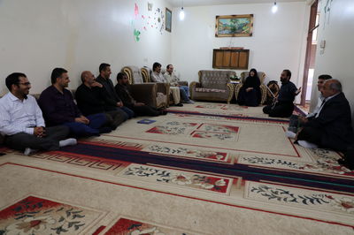 دیدار و تکریم خانواده شهدا توسط کارکنان سد و نیروگاه کارون 3  
