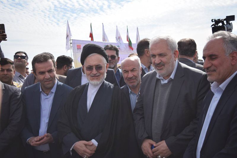نیروگاه خورشیدی گتوند به توسعه اشتغال در منطقه کمک می کند/نقش کلیدی زیر ساخت های آب و‌ برق در توسعه خوزستان