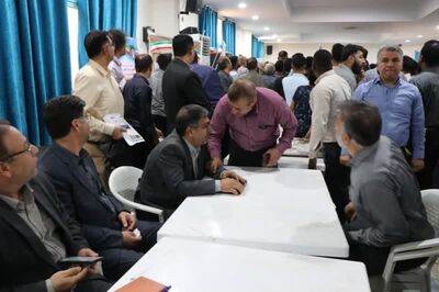 برگزاری میز خدمت سازمان آب و برق خوزستان در خرمشهر به مناسبت سالروز آزادسازی
