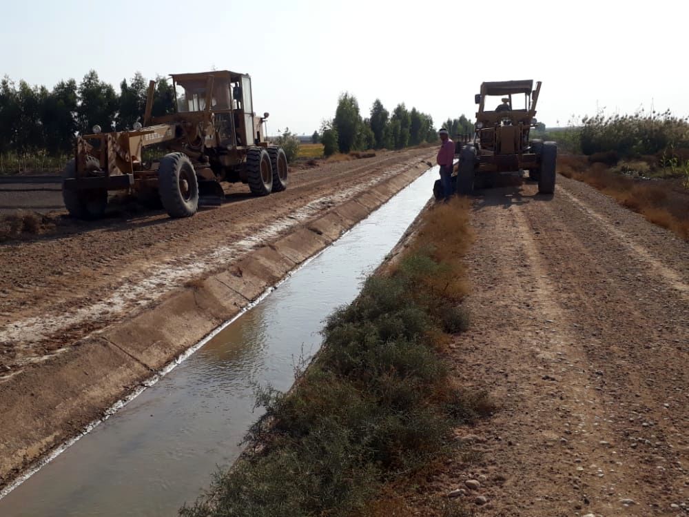 عملیات رگلاژ، تسطیح و علف چینی کانال های اصلی و فرعی میان آب شوشتر انجام شد