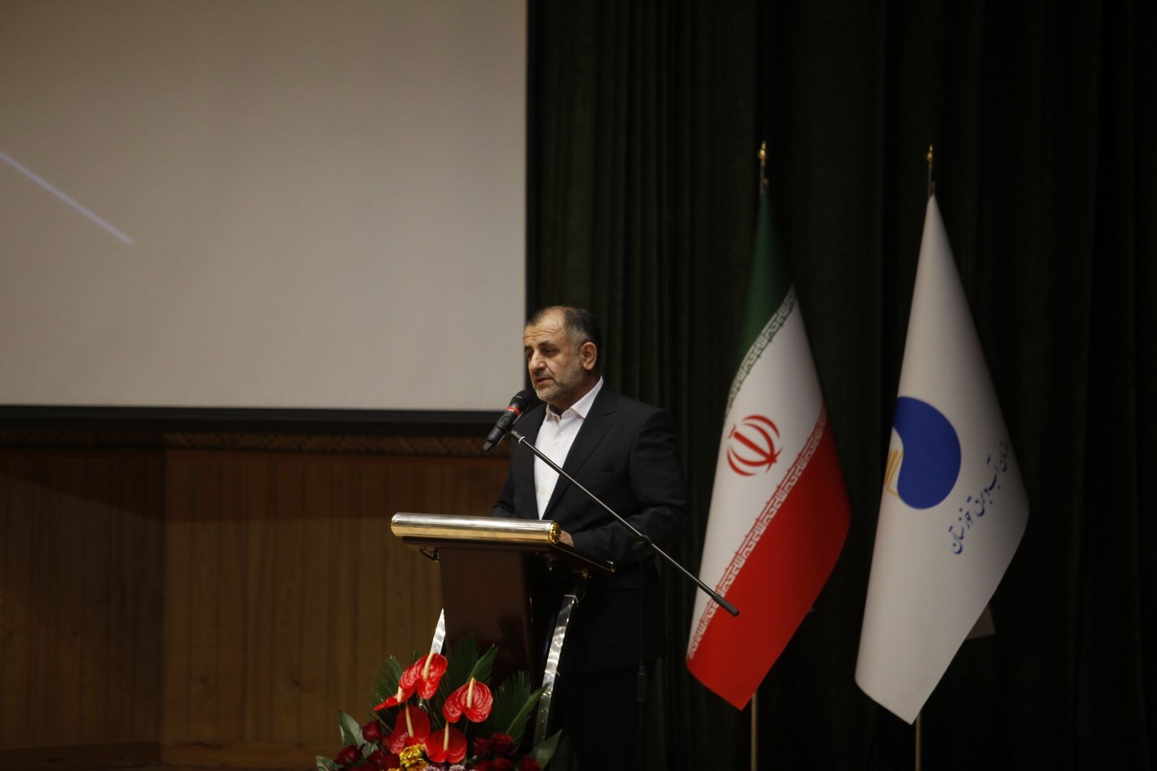 مراسم تودیع و معارفه مدیرعامل سازمان آب و برق خوزستان برگزار شد