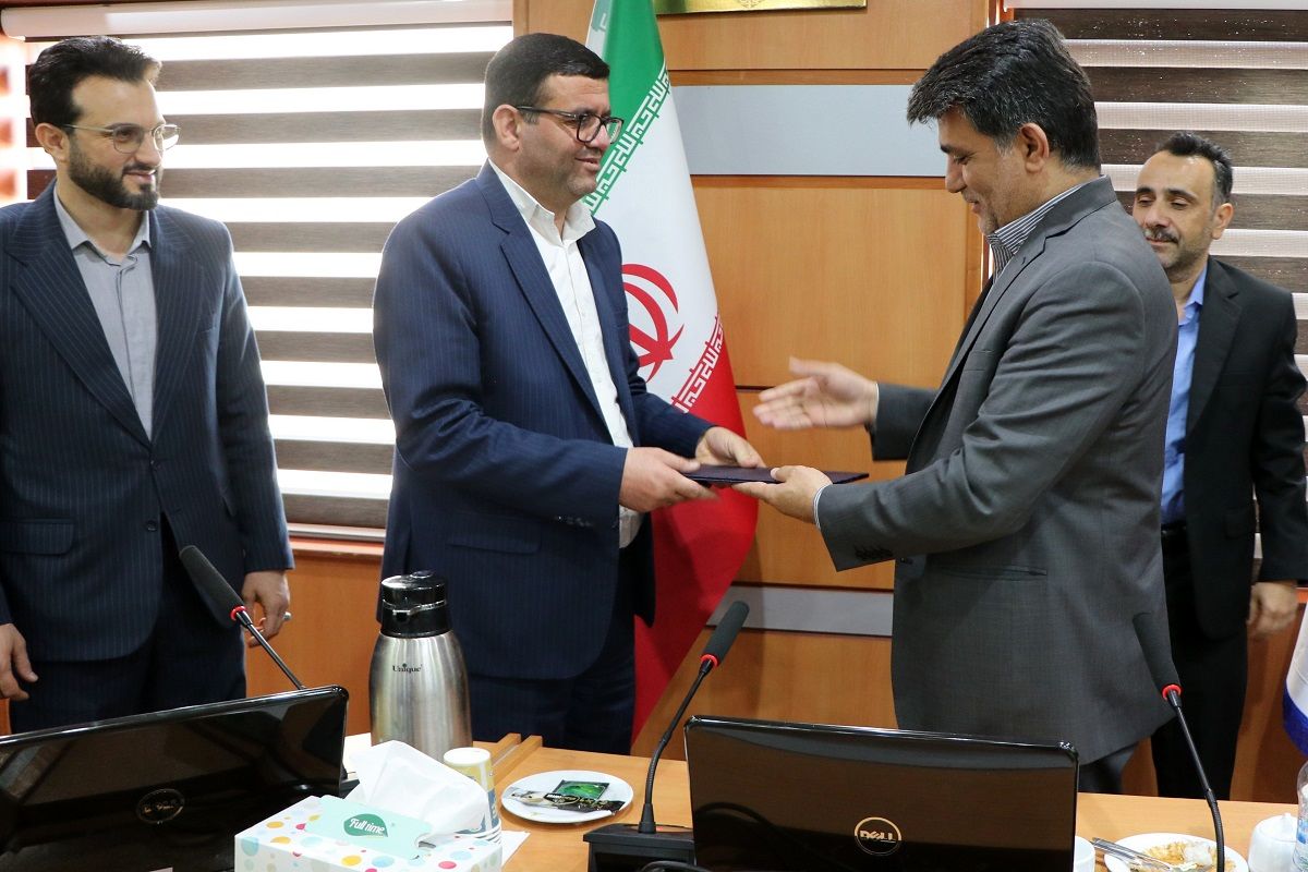 مراسم  تودیع و معارفه مدیرعامل شرکت بهره برداری از شبکه های آبیاری کرخه و شاوور برگزار شد

