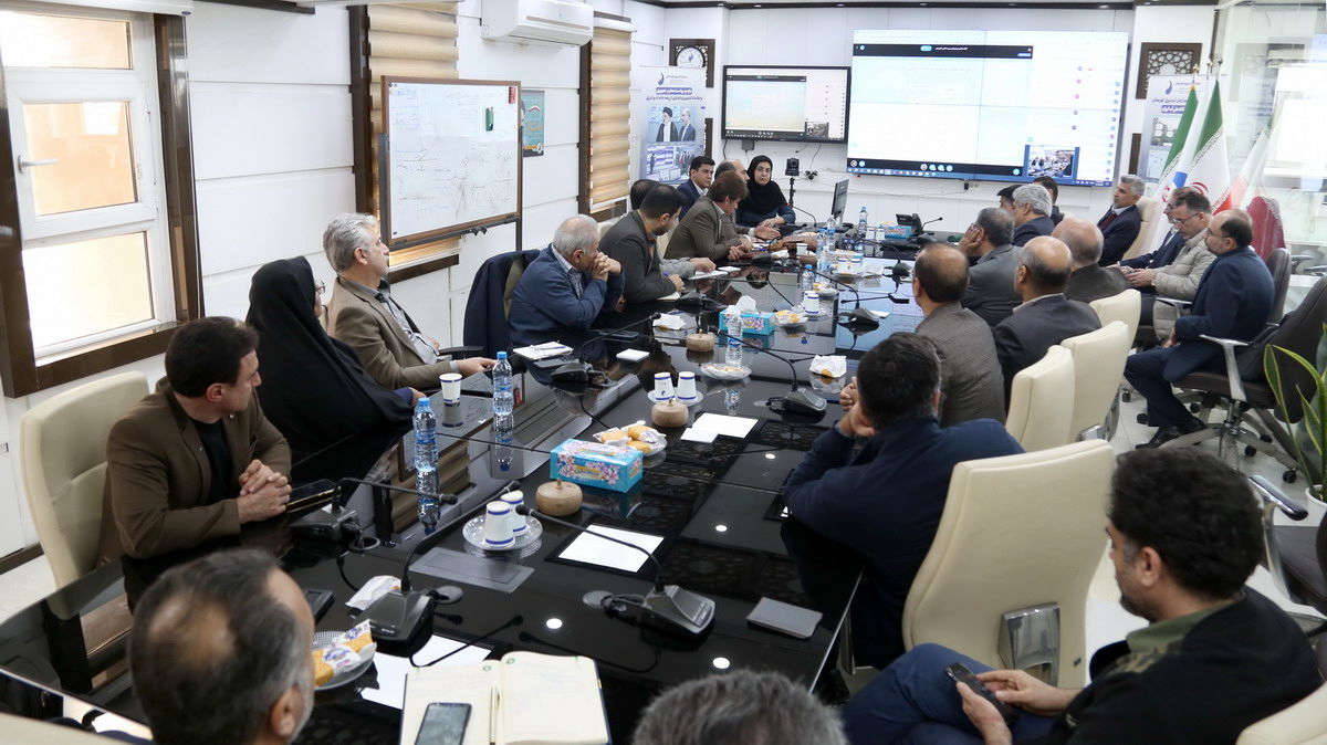 تحلیل و بررسی اثرات شکست سد دز با مدل‌های نرم‌افزاری