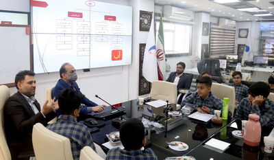  دانش آموزان از مرکز رصد آب و انرژی سازمان آب و برق خوزستان بازدید کردند
