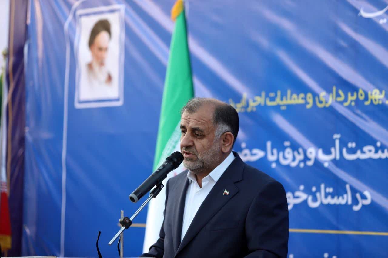 بهره برداری از پل متحرک سد و قفل کشتیرانی رودخانه بهمنشیر