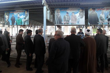 پاسداشت روز شهید با حضور مقامات سازمان آب و برق خوزستان در گلزار شهدای اهواز
