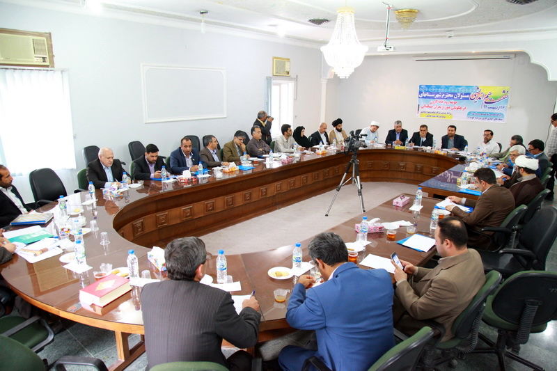 برگزاری نشست هم اندیشی مسئولان شهرستان های حوضه رودخانه کارون در عبور از بحران خشکسالی