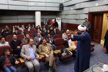 برگزاری دوره آموزشی اخلاق در خانواده برای بسیجیان شرکت آب جنوب شرق