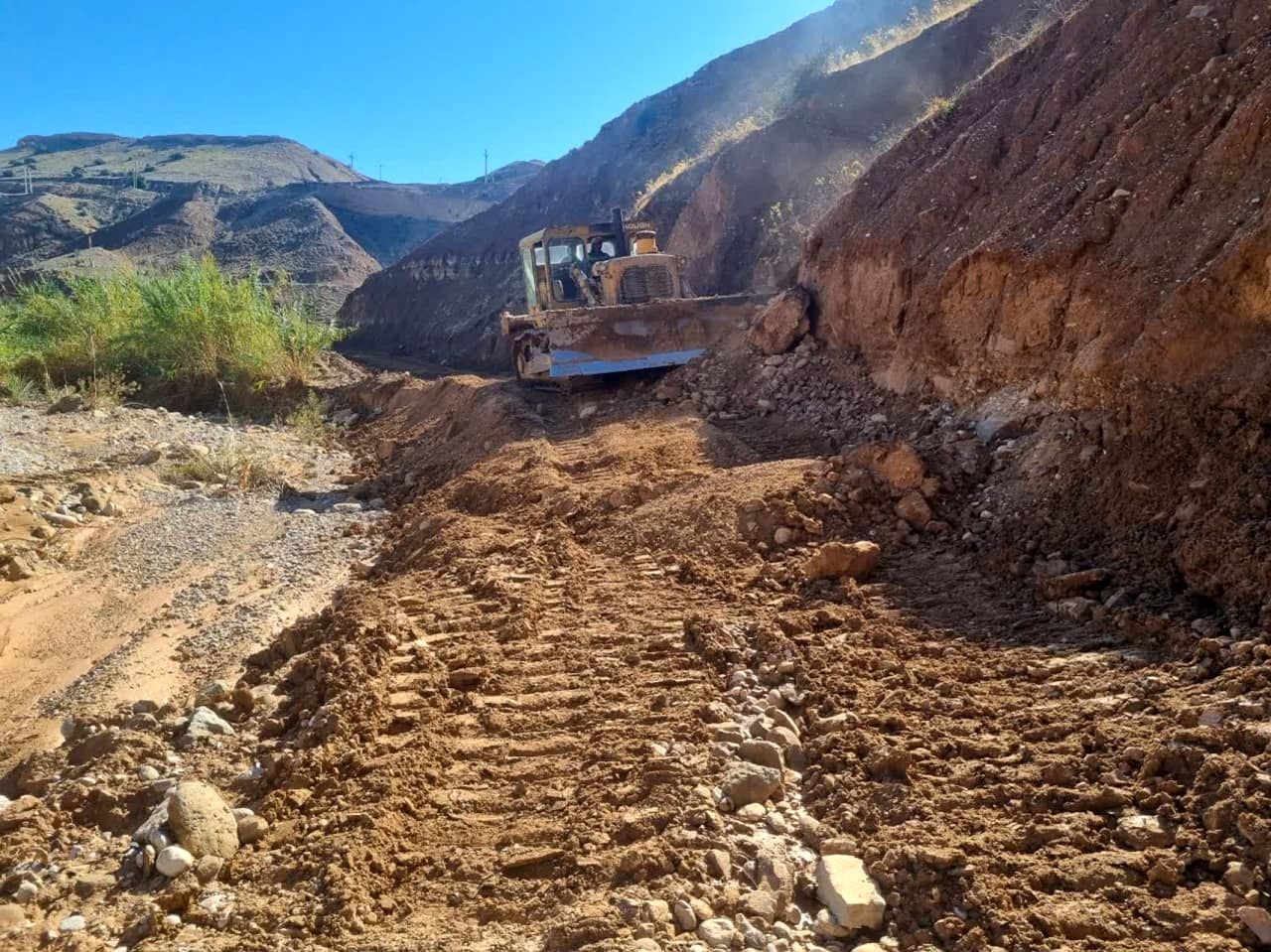 پیشرفت ۶۰ درصدی پروژه احداث جاده جایگزین زیرگذر پل تک تکاب سد بالارود