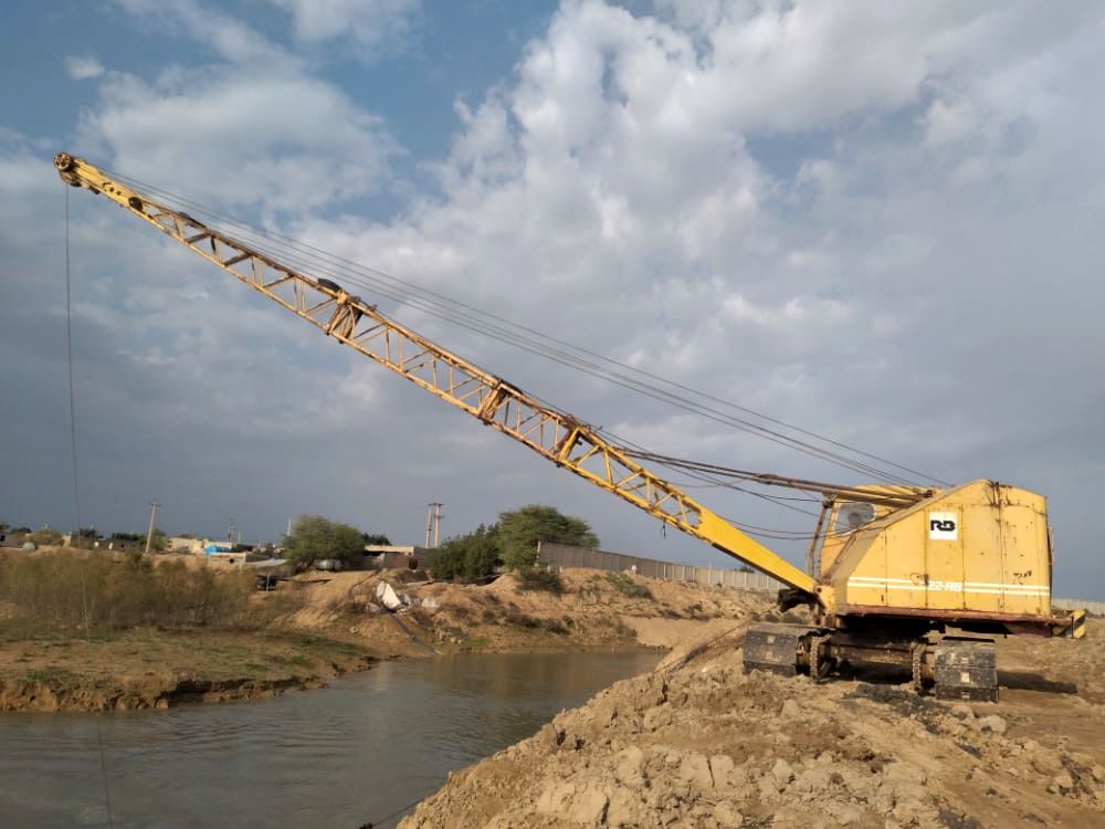 عملیات لایروبی ورودی و کانال آبگیر ایستگاه پمپاژ شبکه آبیاری شعیبیه آغاز شد