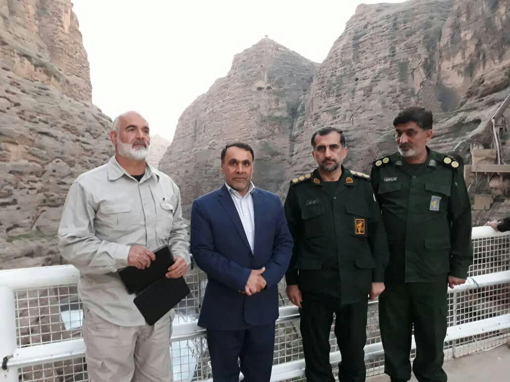 بازدید فرماندهان قرارگاه کربلا وتیپ 3 حضرت ولیعصر (عج) از سد دز       