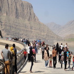 بازدید ۵۳ هزار نفر از سد و نیروگاه شهید عباسپور