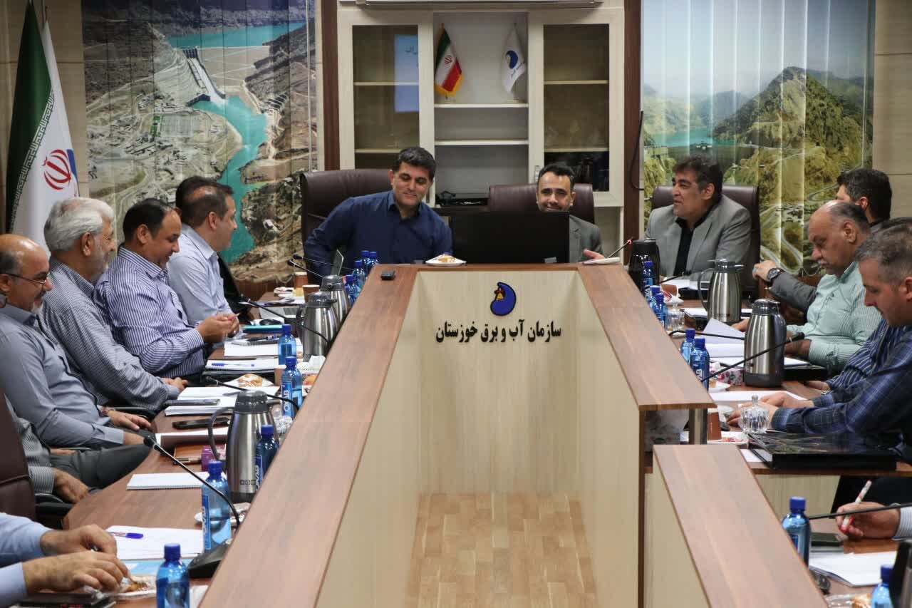 جلسه مجمع عمومی شرکت بهره برداری از شبکه های آبیاری کرخه و شاوور برگزار شد