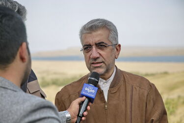 بازدید وزیر نیرو از سدهای استان