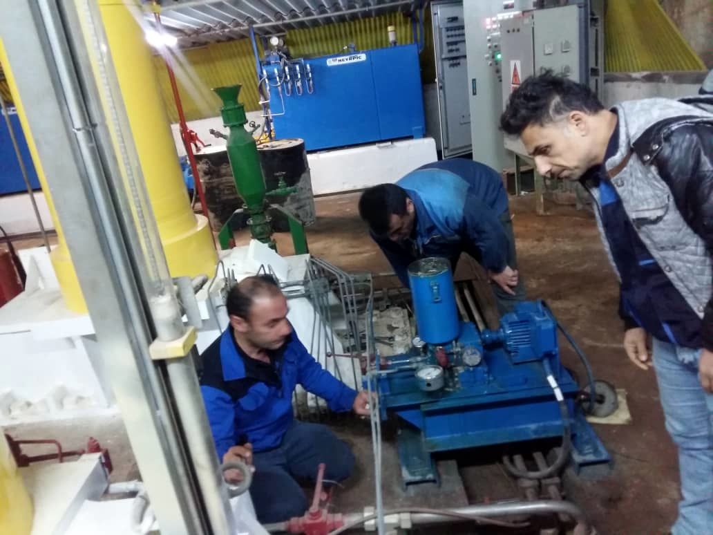 تعمیر و آماده‌سازی دریچه‌های تحتانی سد شهید عباسپور