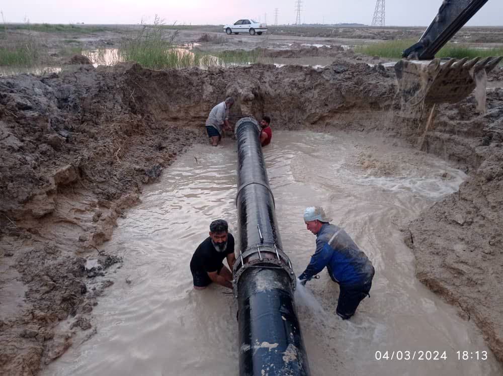 رفع شکستگی خط لوله انتقال آب به شهرستان هندیجان