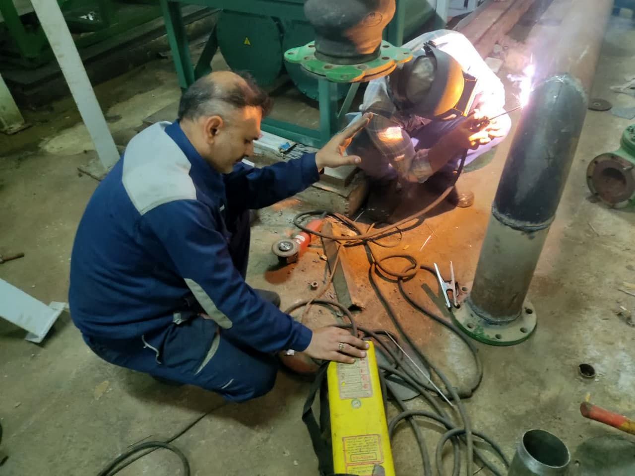 چیلر ۱۲ هواساز سیستم تهویه مطبوع نیروگاه دوم عباسپور تعمیر و بازسازی شد