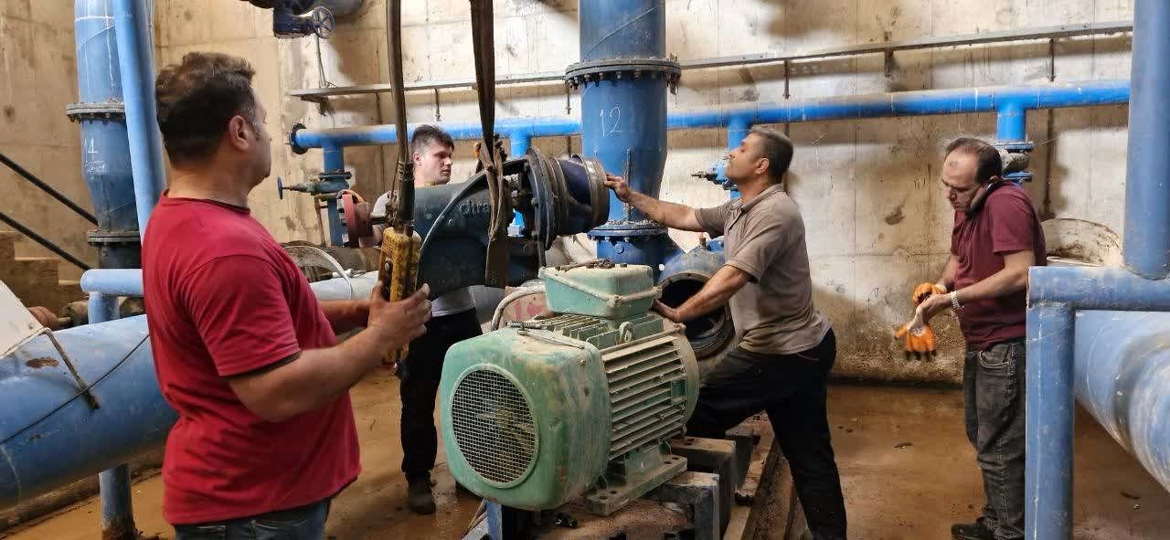 عملیات تعمیر و نصب ده دستگاه پمپ سانتریفیوژ در شبکه آبیاری شرق گرگر انجام شد