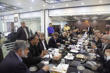 بازدید چهره های مذهبی، علمی، هنری، نظامی و انتظامی از مرکز دیسپاچینگ سازمان، به روایت تصویر