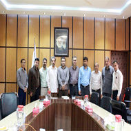 رزمنده مدافع حرم در شرکت بهره برداری مارون تجلیل شد