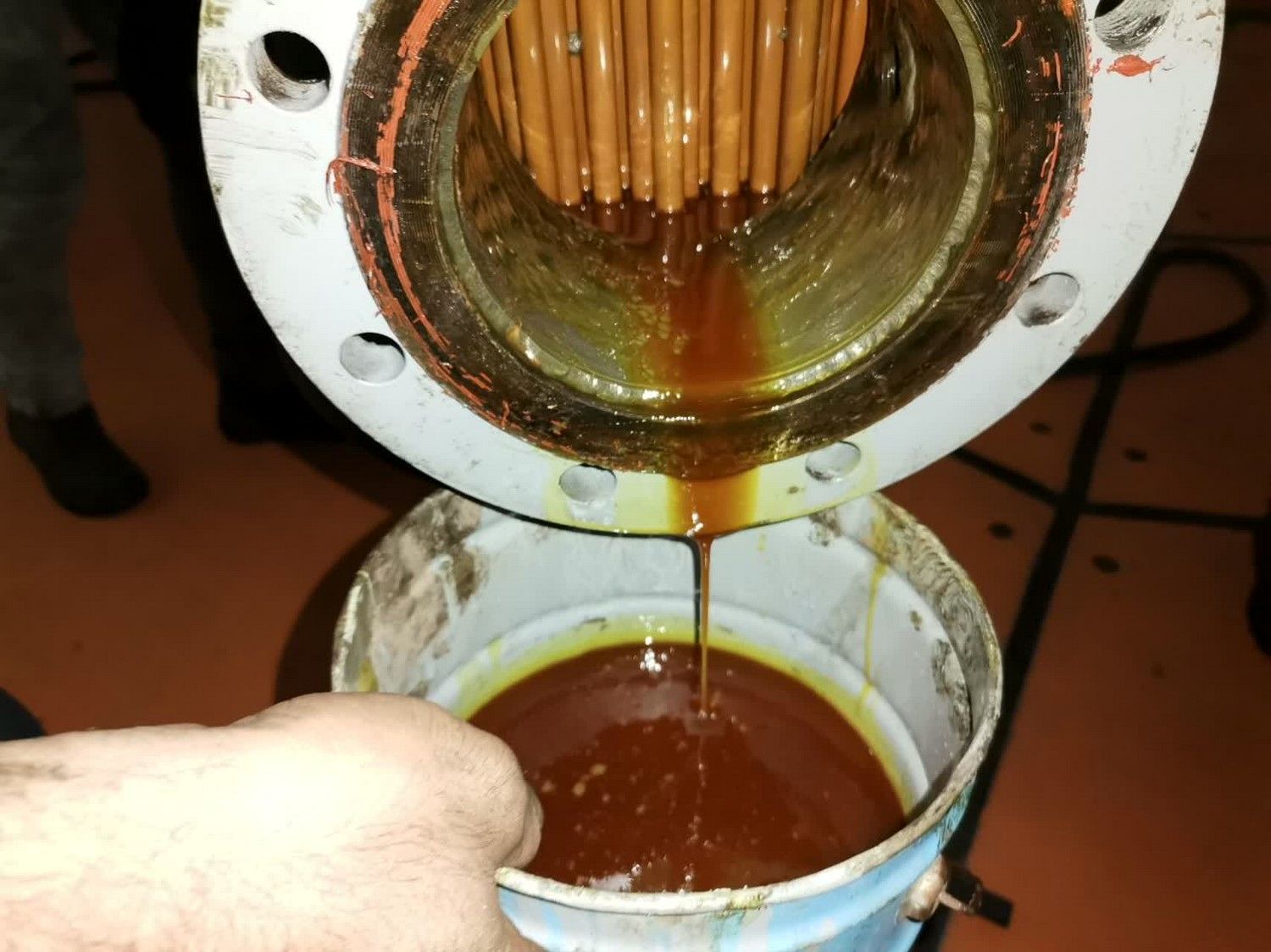 تعمیر و بازسازی اویل کولرهای تراست بیرینگ واحد شماره ۳ سد و نیروگاه شهید عباسپور با موفقیت به پایان رسید