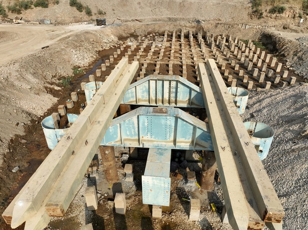 انجام تست های استاتیکی و دینامیکی شمعهای فونداسیون پروژه سد و قفل کشتیرانی مارد