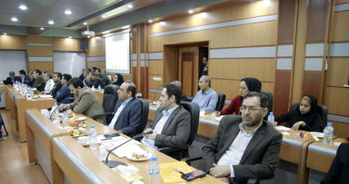 نشست نماینده ویژه مقام معظم رهبری با مسئولان استانی در باره طرح 550 هزار هکتاری