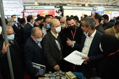 برپایی غرفه سازمان آب و برق خوزستان در نمایشگاه هفته پژوهش در محل پژوهشگاه نیروی تهران