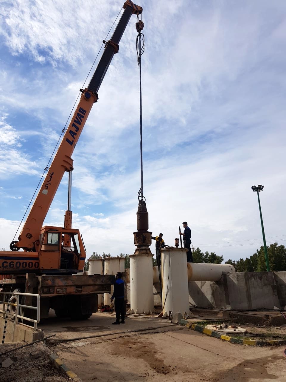 الکترو پمپ مستغرق ۱۳۰ کیلووات ایستگاه پمپاژ سلامات نصب و راه اندازی شد