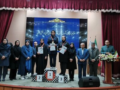 بانوی شناگر سازمان آب و برق خوزستان قهرمان مسابقات شنای کشور