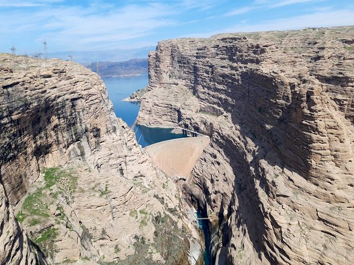 تمدید اعتبار گواهینامه بهره‌برداری و نگهداری سد و نیروگاه دز تا پایان سال ۱۴۰۴