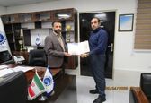 تجلیل از مدیرعامل شرکت آبرسانی غدیر خوزستان بعنوان مدافع سلامت در ورزش کارگری خوزستان