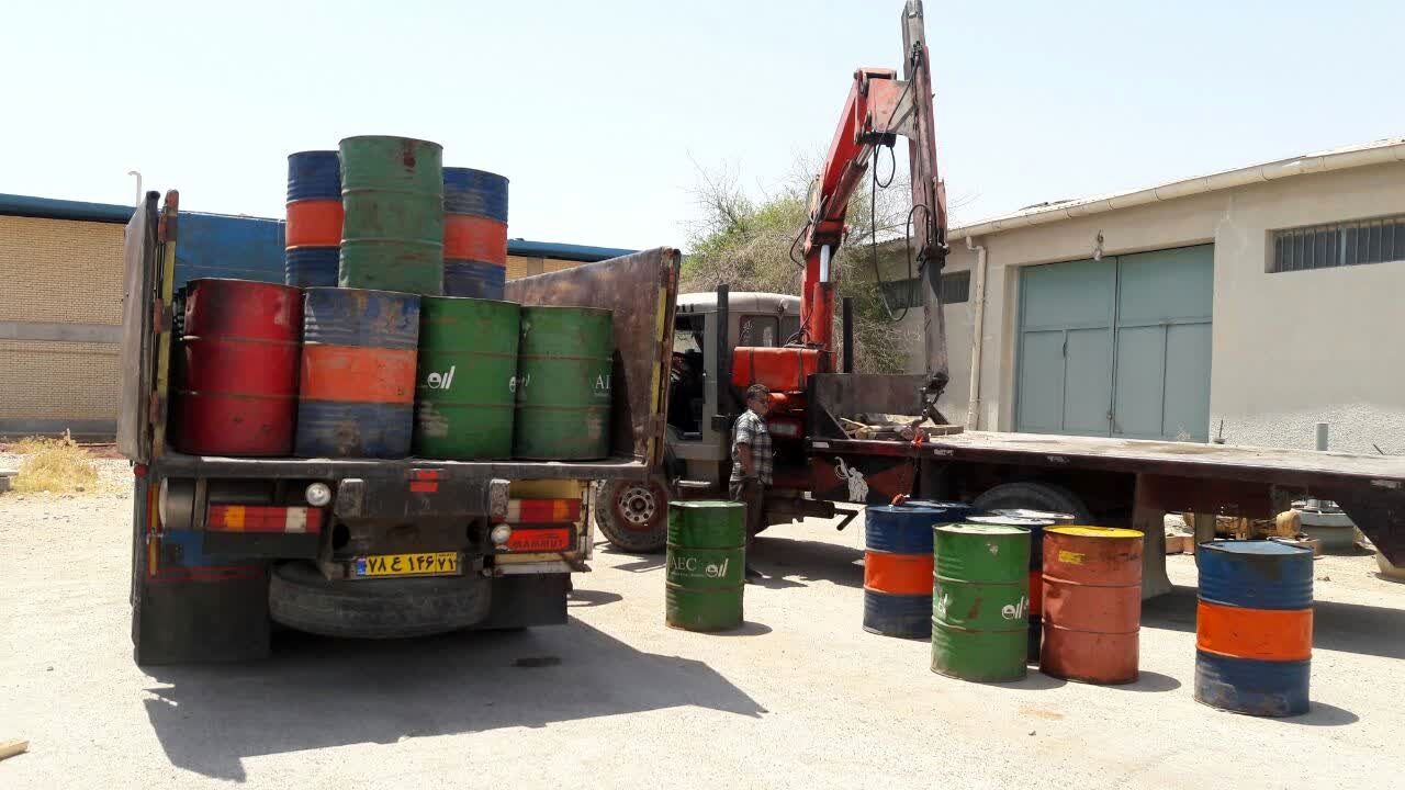 جمع ­آوری و انتقال پسماندهای حاوی PCBS در سازمان آب و برق خوزستان