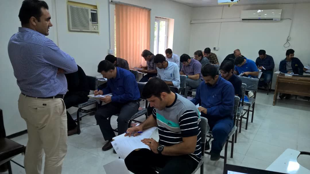   کارگاه آموزشی بهره برداری از جرثقیل های نیروگاهی در سد و نیروگاه مسجدسلیمان برگزار شد