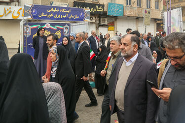 edited-rahpeymaie 22 bahman (255) (resize)