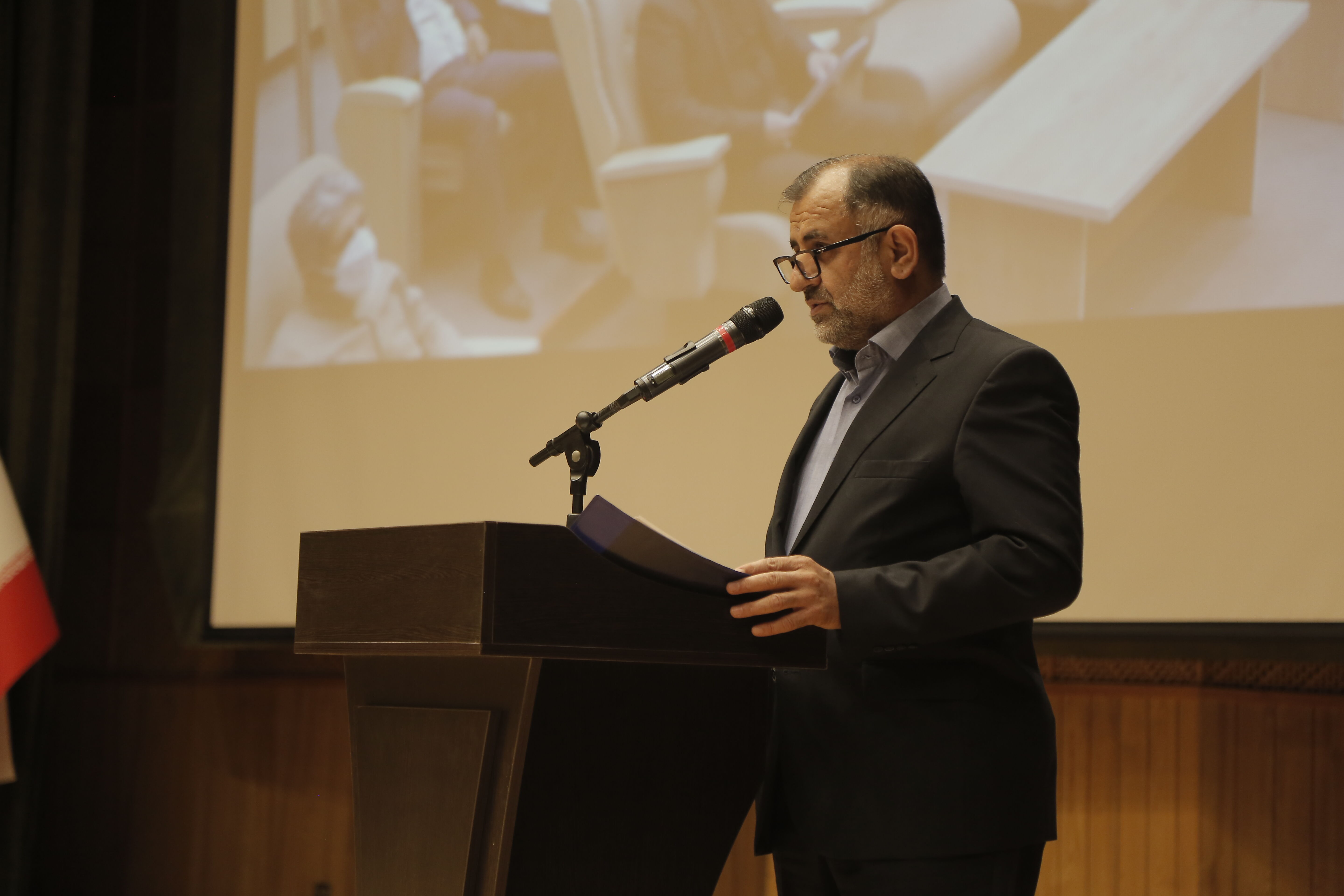 محدودیت کشت، فرادستگاهی است