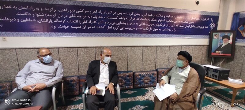 مدیرعامل شرکت بهره برداری از سد، نیروگاه و شبکه های آبیاری مارون با امام جمعه شهرستان بهبهان دیدار کرد