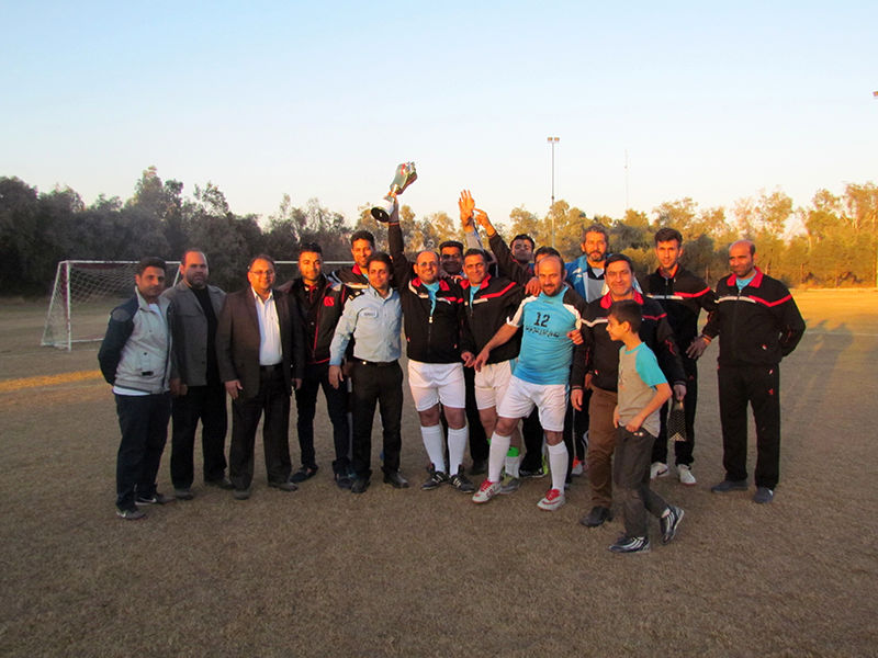 تیم مینی فوتبال حراست شبکه های آبیاری شمال خوزستان قهرمان مسابقات گرامیداشت دهه فجر شد