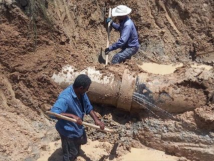 تعمیر شکستگی خطوط لوله ۴۵۰ و ۵۰۰ میلی متری امیدیه