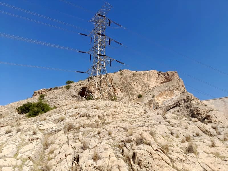 عملیات اصلاح و ترمیم گراند خطوط انتقال برق فشار قوی بین نیروگاه اول و پست ۴۰۰ کیلو ولت سد و نیروگاه شهید عباسپور انجام شد