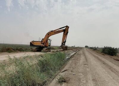 اتمام عملیات لایروبی کانالهای شبکه آبیاری شمال شرق اهواز
