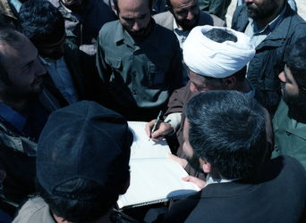 افتتاح سد تنظیمی شهدای بهبهان با حضور آیت الله هاشمی رفسنجانی در زمان ریاست مجلس شورای اسلامی