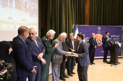اختتامیه ششمین جشنواره روابط عمومی‌های خوزستان با محوریت روایتگری جنگ و مقاومت برگزار شد